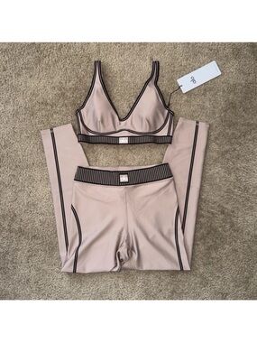 alo Airlift High-Waist 7/8 Line Up Legging and Bra Taupe Size M